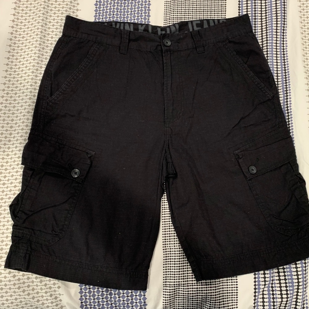 Calvin Klein Black Size 33 Shorts